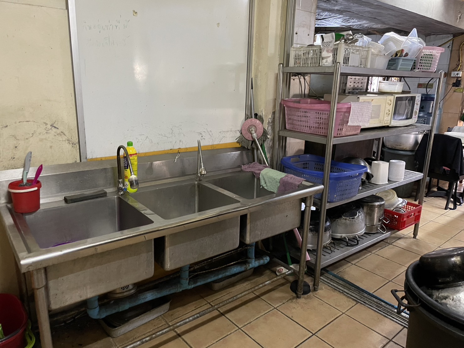 18 - https://ตั้มรับซื้อของเก่าทุกชนิดราคาสูง.com | รับซื้อของเก่าและของใช้มือสองทุกชนิดราคาสูง รับซื้อถึงที่ สนใจสอบถามรายละเอียดได้ฟรี 24 ชั่วโมง รับประกันจะไม่ทำให้ผิดหวัง